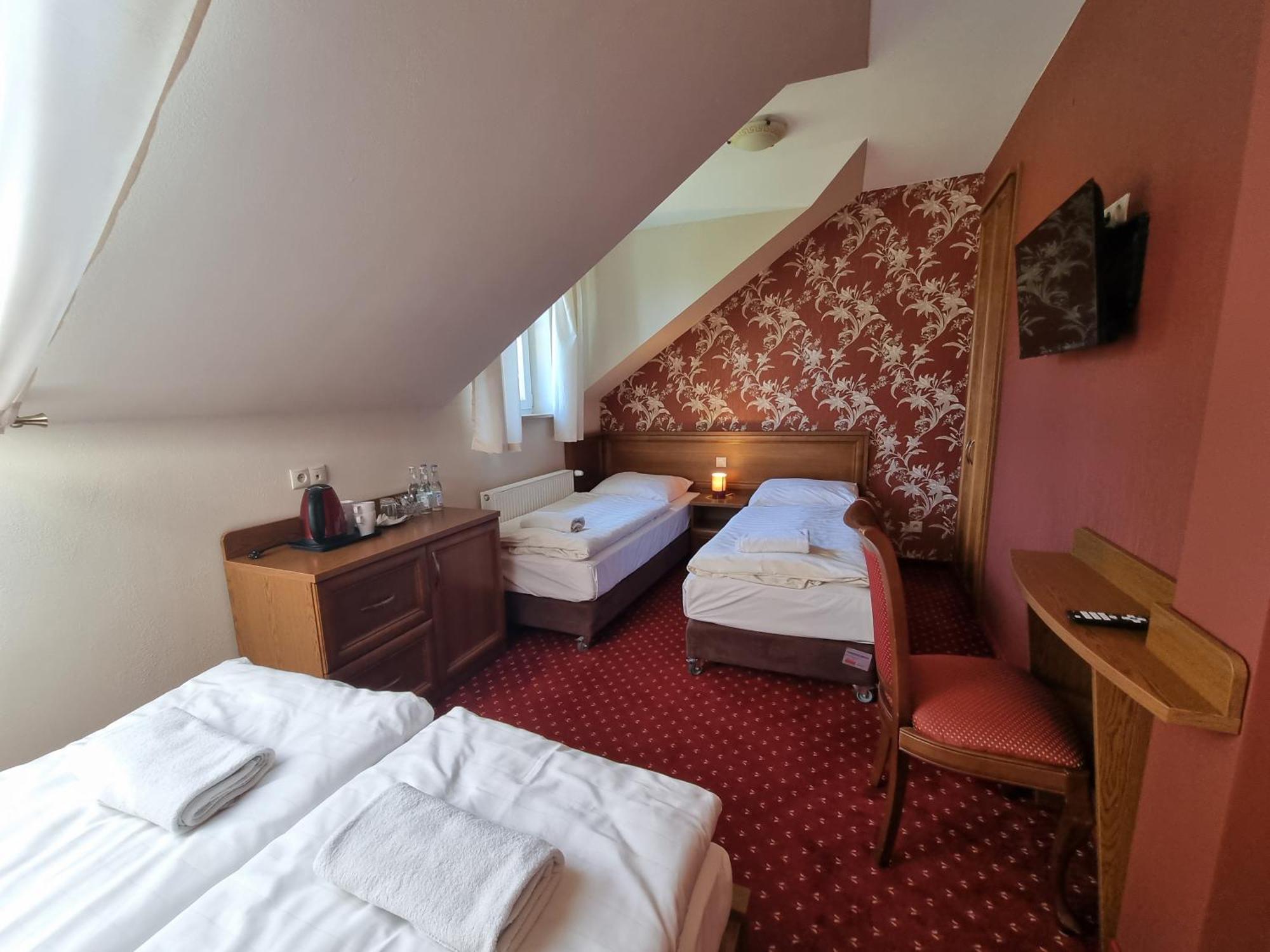 Palac Lucja Bb Zakrzow  Bagian luar foto