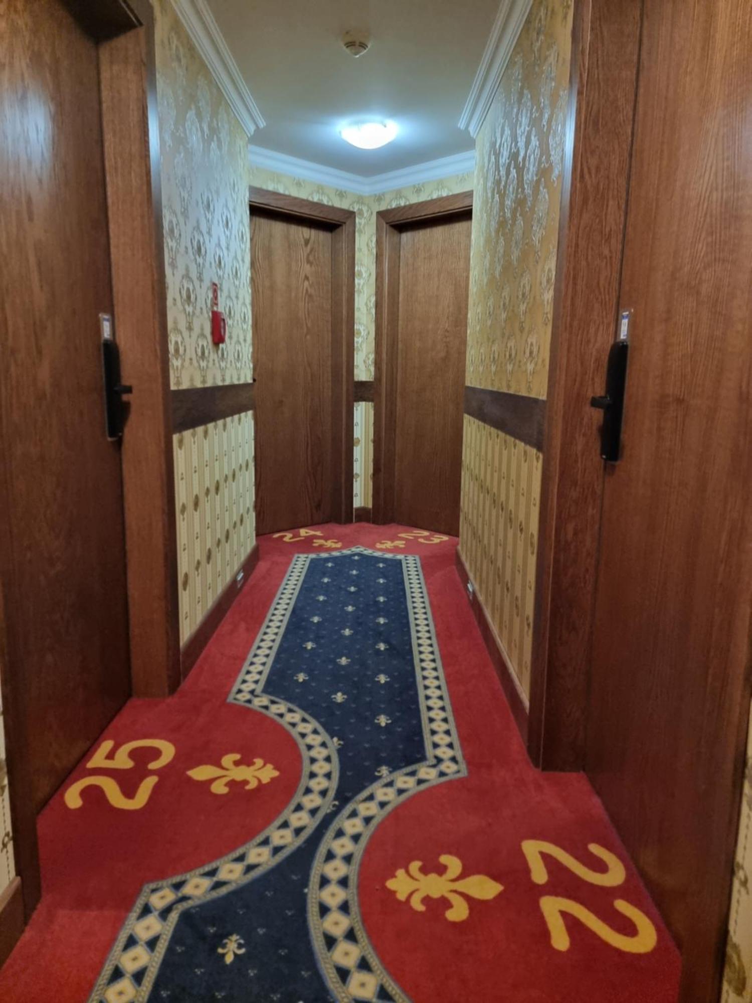 Palac Lucja Bb Zakrzow  Bagian luar foto